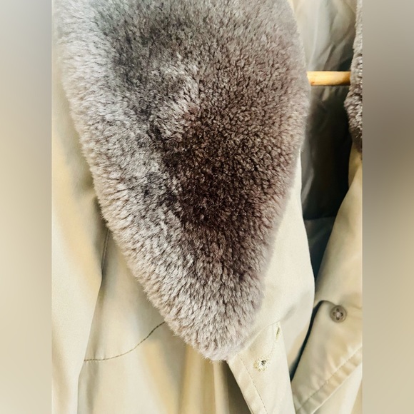 Vintage Women's Goose Down Jacket Coat Large Faux Fur Collar Eddie Bauer Seattle - Picture 4 of 8